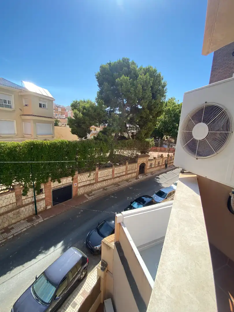 Vista exterior de Piso de alquiler en Málaga con Aire acondicionado, Terraza y Trastero