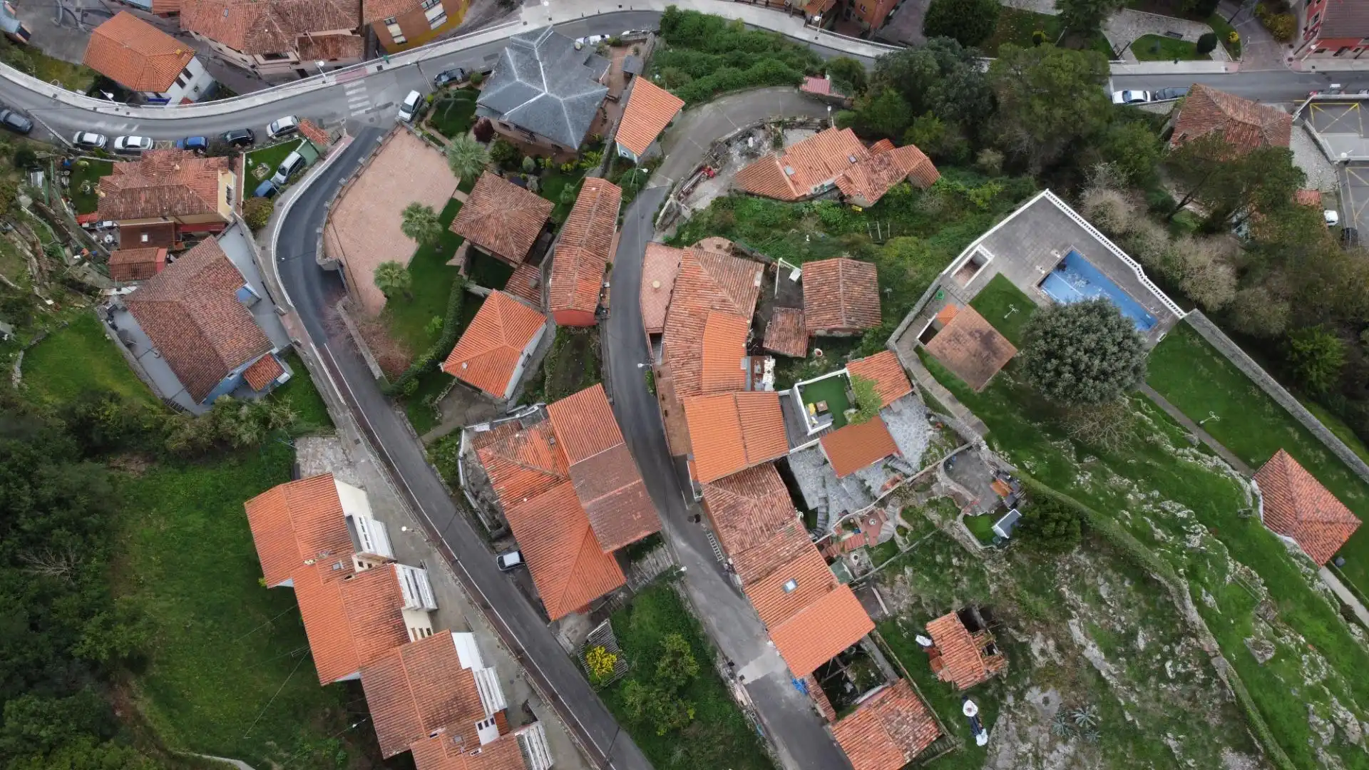 Vista exterior de Casa adosada en venda en Ribadesella amb Calefacció, Terrassa i Traster