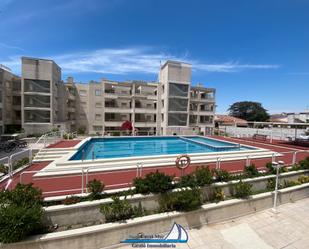 Swimming pool of Apartment for sale in Cambrils  with Terrace, Furnished and Community pool
