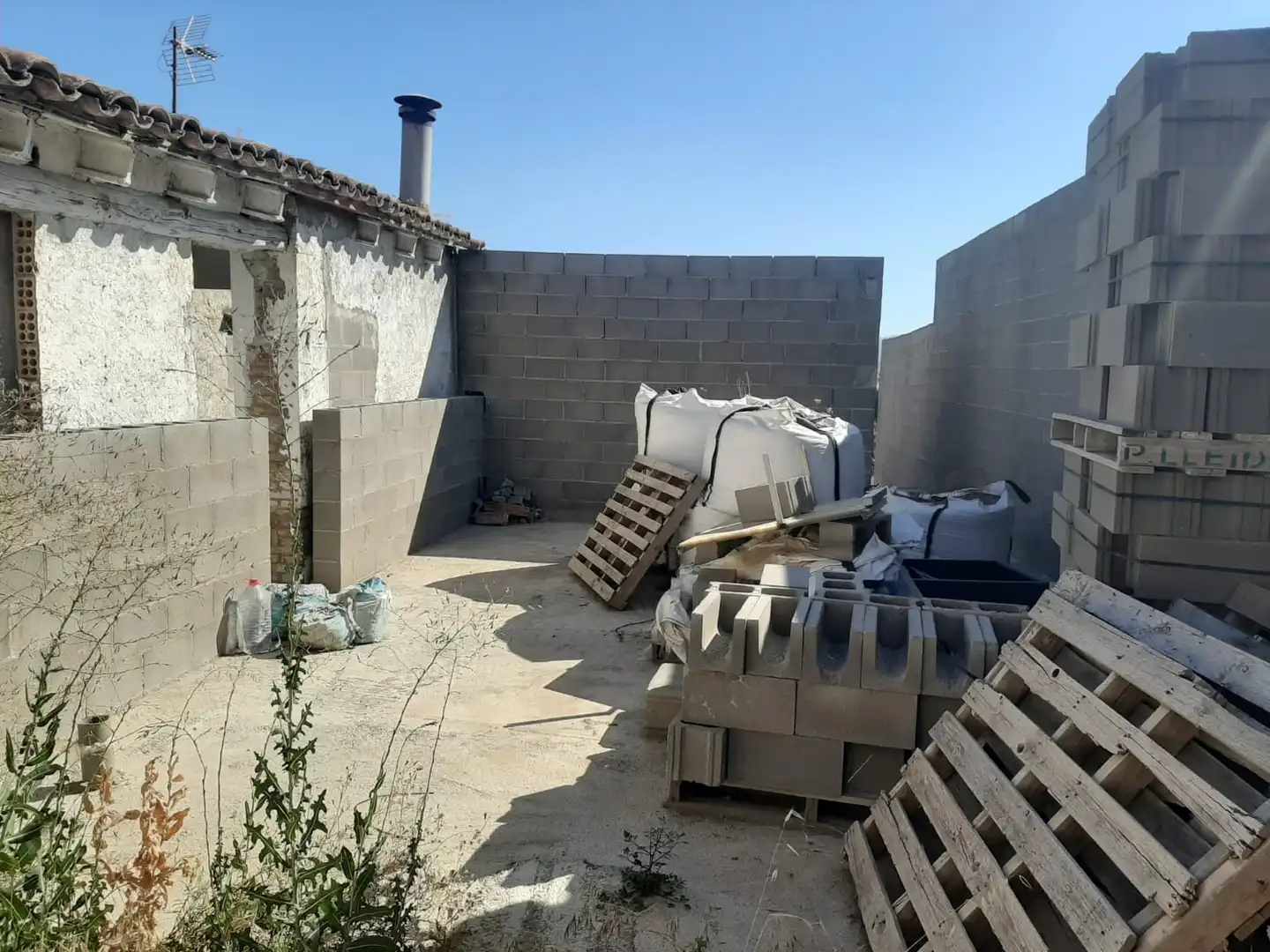 Industrial buildings for sale in Balaguer