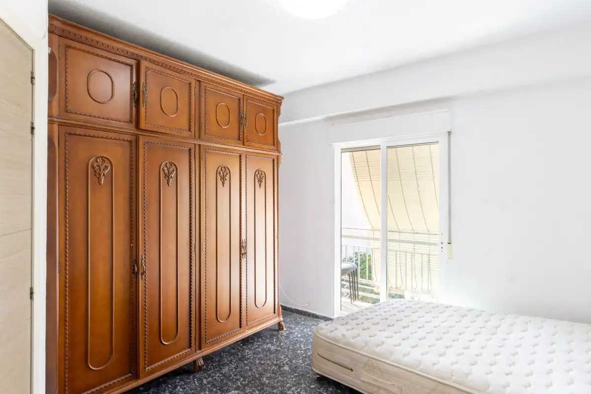 Habitación de Piso en venta en Valencia con Calefacción