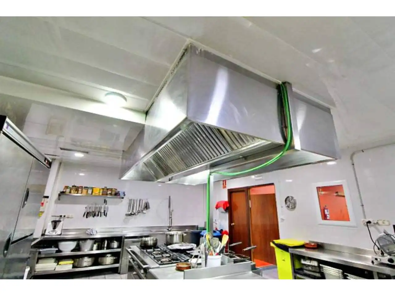 Local comercial de lloguer a Avenida Sant Esteve, imagen 14
