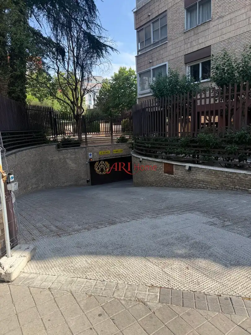 Einzelparkplatz mit Aufzug zum Verkauf in Julian Romea, imagen 9