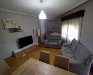 Sala d'estar de Pis en venda en Talavera de la Reina amb Calefacció, Parquet i Terrassa