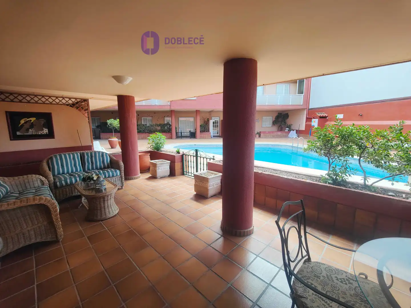 Piscina de Casa adosada en venta en Nigrán con Calefacción, Jardín privado y Parquet
