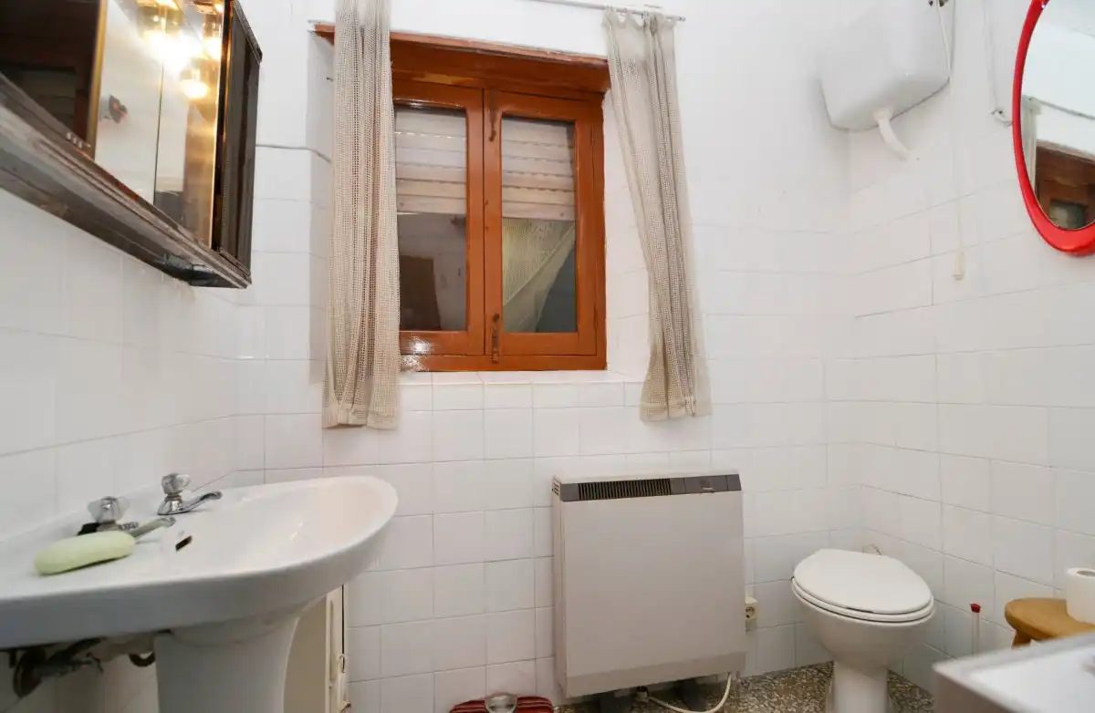 Baño de Casa o chalet en venta en Fuentesaúco con Calefacción y Terraza