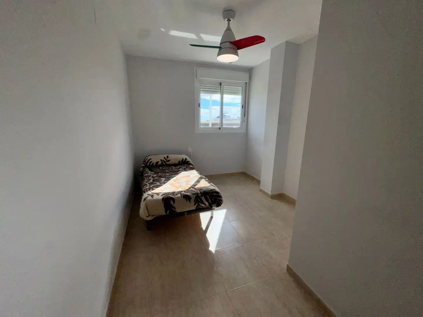 Habitación de Ático en venta en La Sénia con Aire acondicionado, Calefacción y Terraza