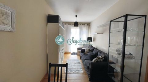 Foto 2 de Piso en venta en Torrecaballeros, Segovia