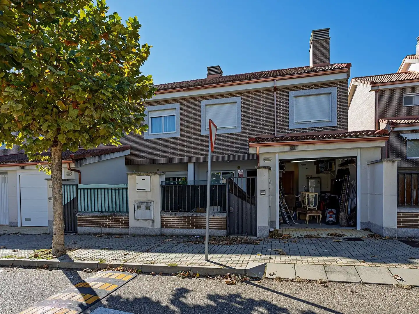 Exterior view of Houses for sale in Boecillo