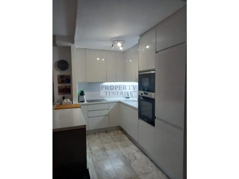 Apartment with pool for sale in Los Cristianos, imagen 6