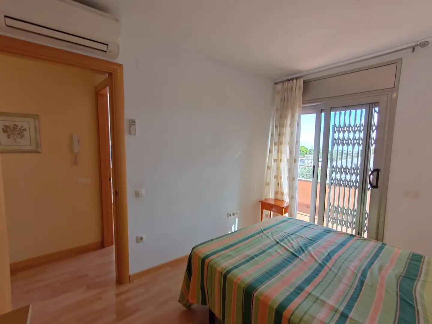 Habitación de Casa o chalet en venta en El Vendrell con Aire acondicionado, Calefacción y Jardín privado