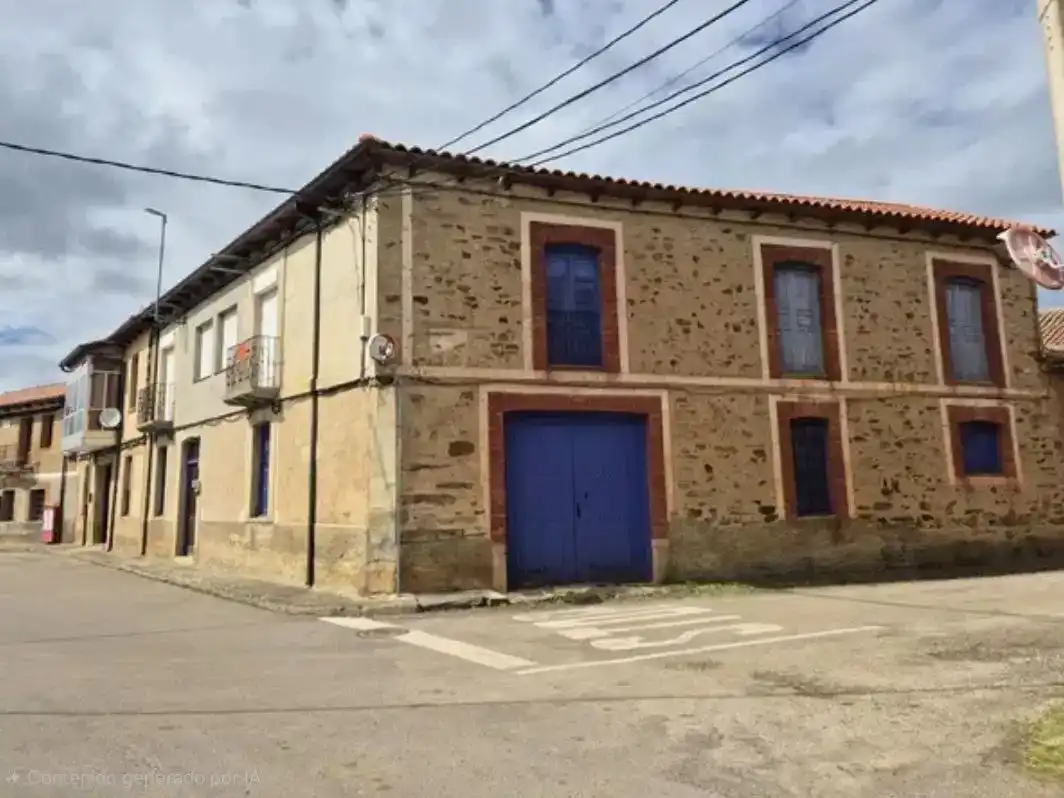 Vista exterior de Casa adosada en venda en Val de San Lorenzo