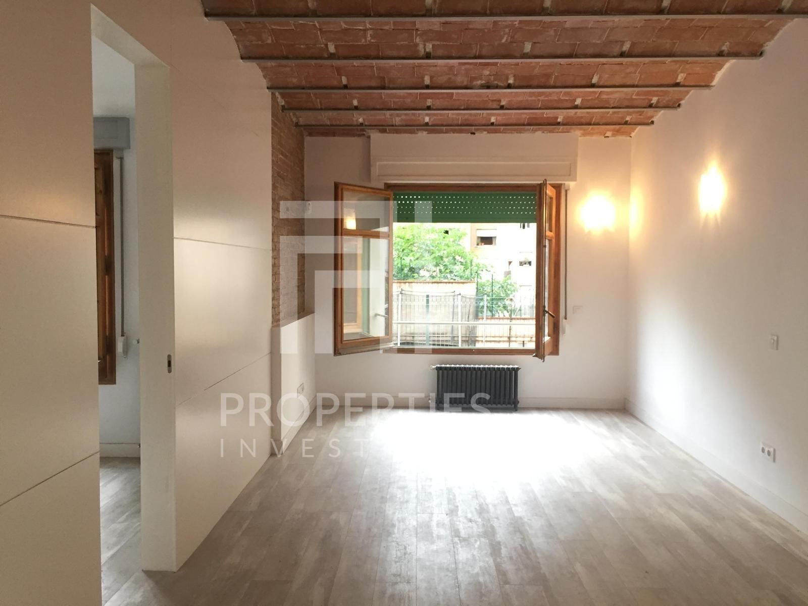 Pis en venda en  Barcelona Capital amb Calefacció, Parquet i Terrassa