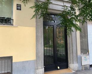 Vista exterior de Local de lloguer en  Madrid Capital amb Aire condicionat