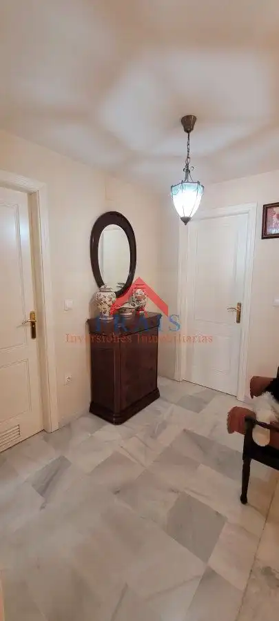 Casa adosada en venta en Utrera con Aire acondicionado, Trastero y Amueblado