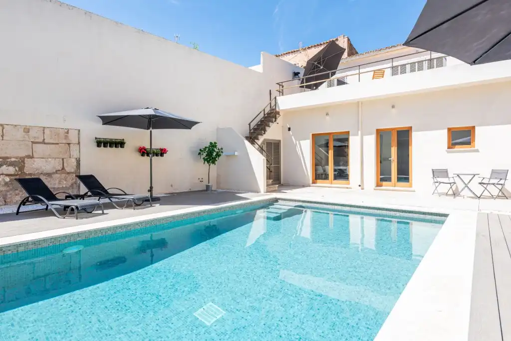 Piscina de Finca rústica en venda en Sa Pobla amb Aire condicionat, Jardí privat i Terrassa