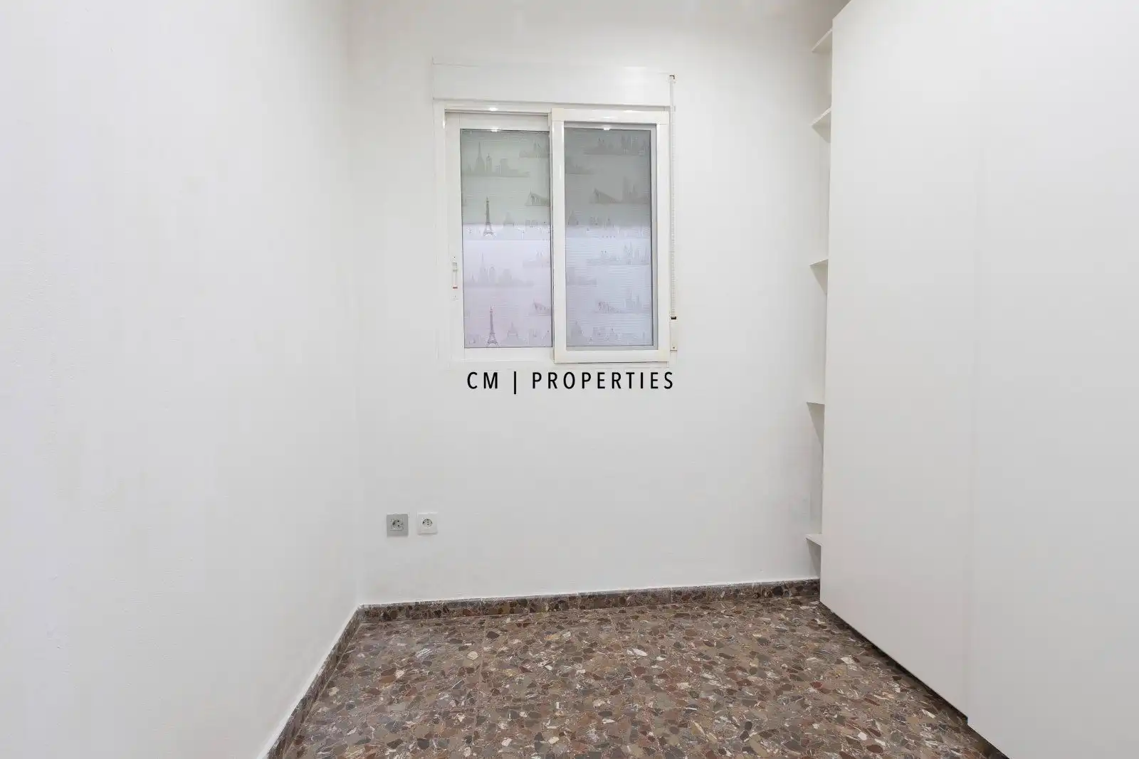 Bedroom of Flat for sale in Valencia  with Air Conditioner, Heating and Terrace