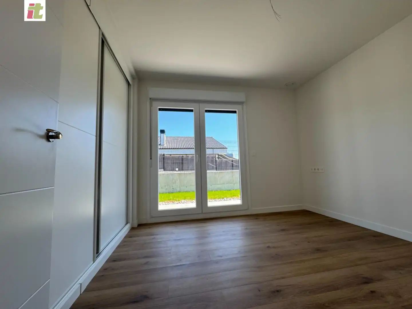 Casa adosada en venta en Sopela