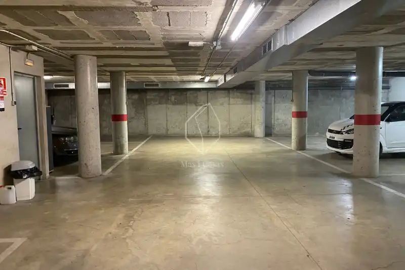Individual en venta en Avinguda de Girona, imagen 5
