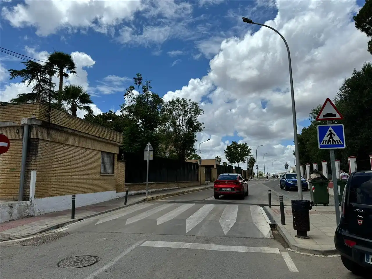 Vista exterior de Piso en venta en Pilas