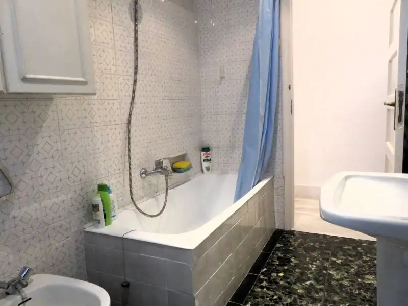 Bathroom of Flat for sale in León Capital   with Heating and Private garden