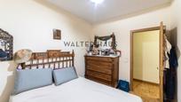 Bedroom of Flat for sale in  Madrid Capital  with Heating, Oven and Community pool