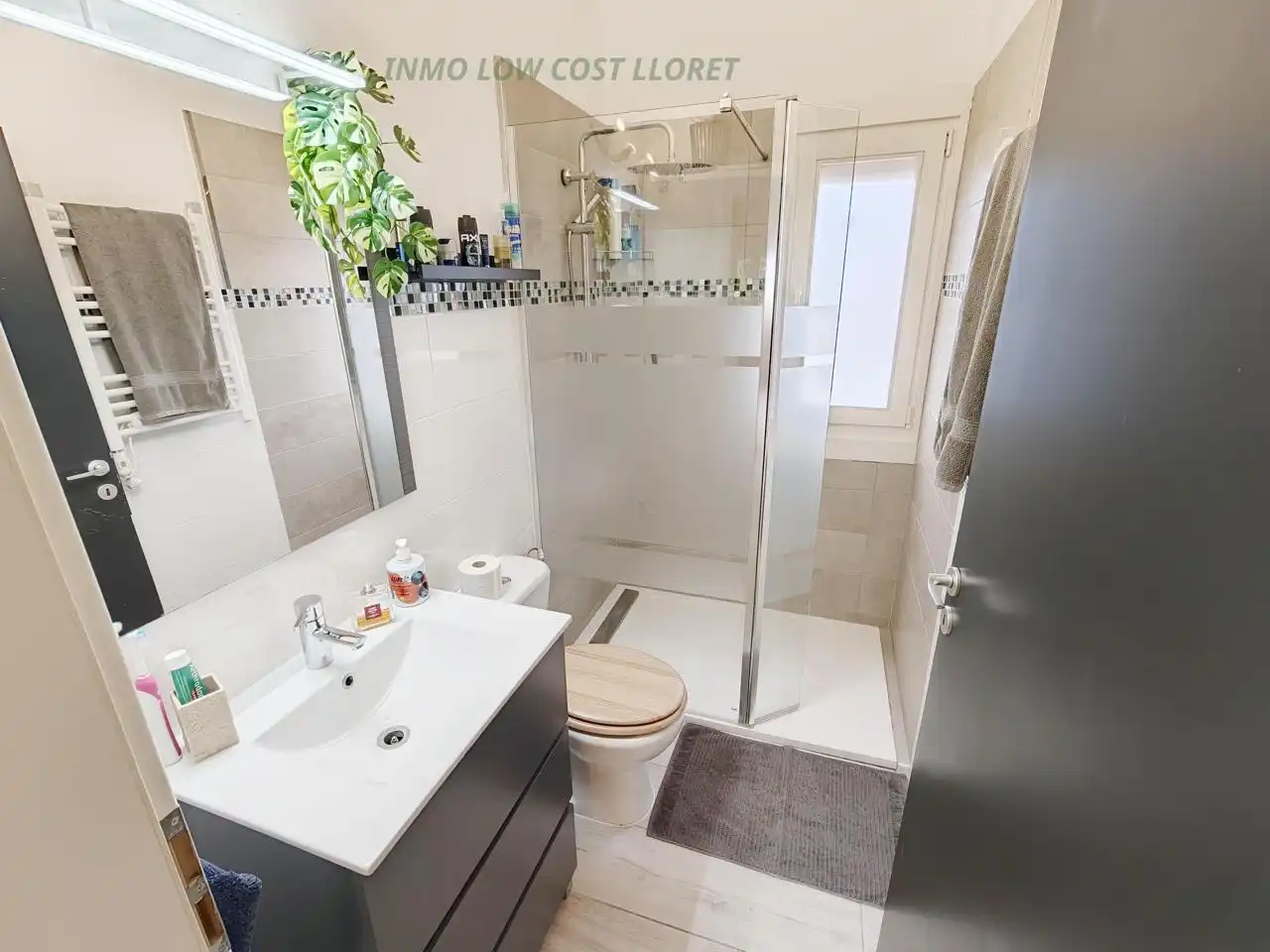 Bany de Casa o xalet en venda en Vidreres amb Aire condicionat, Jardí privat i Terrassa