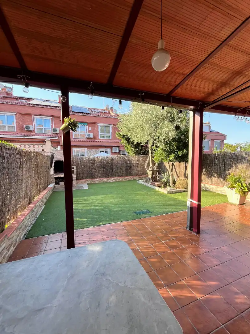 Reihenhaus mit Garten zum Verkauf in Parque Henares, imagen 4