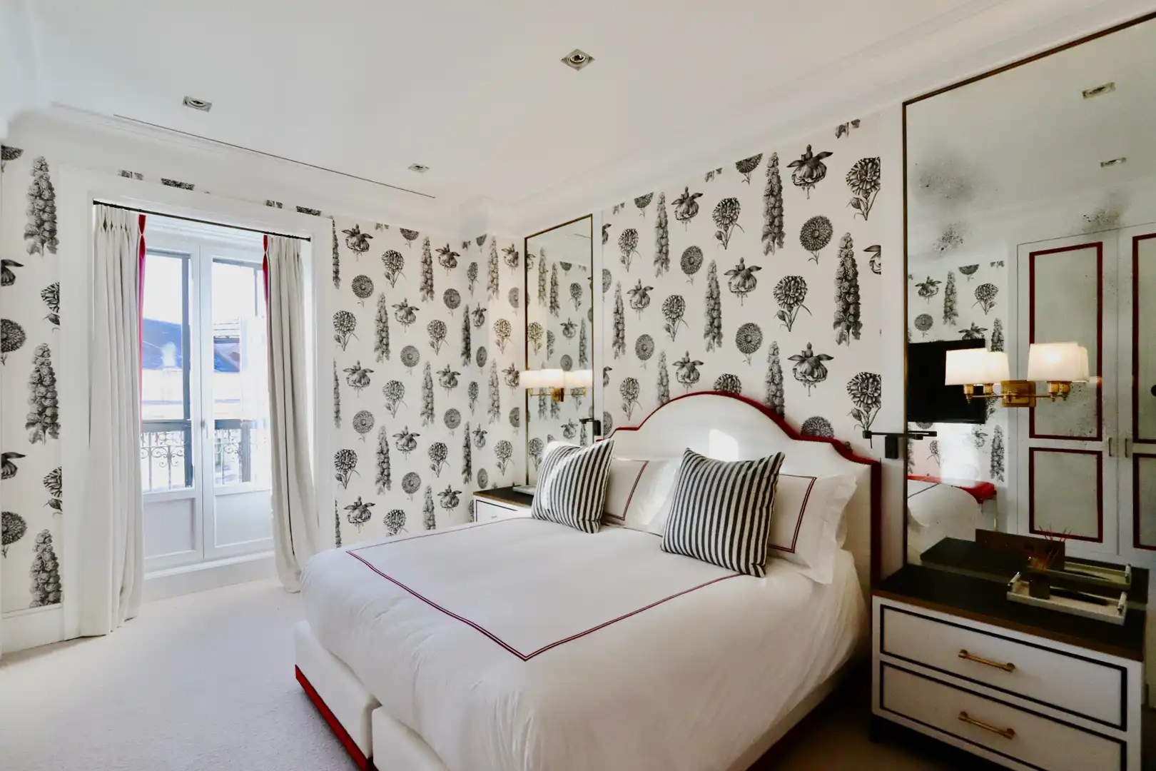 Bedroom of Flat for sale in Madrid  with Air Conditioner, Heating and Storage room