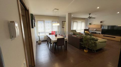 Foto 3 de Piso en venta en Avenida Rosalía de Castro, O Milladoiro, Ames
