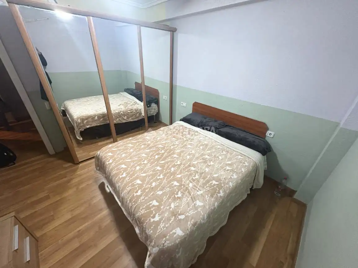 Dormitori de Pis en venda en Burjassot amb Parquet