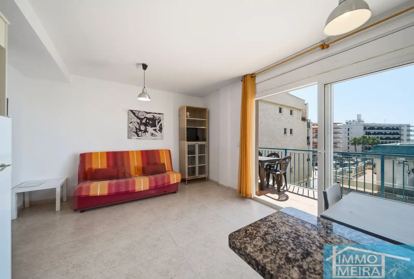 Sala d'estar de Apartament en venda en Roses amb Calefacció i Terrassa