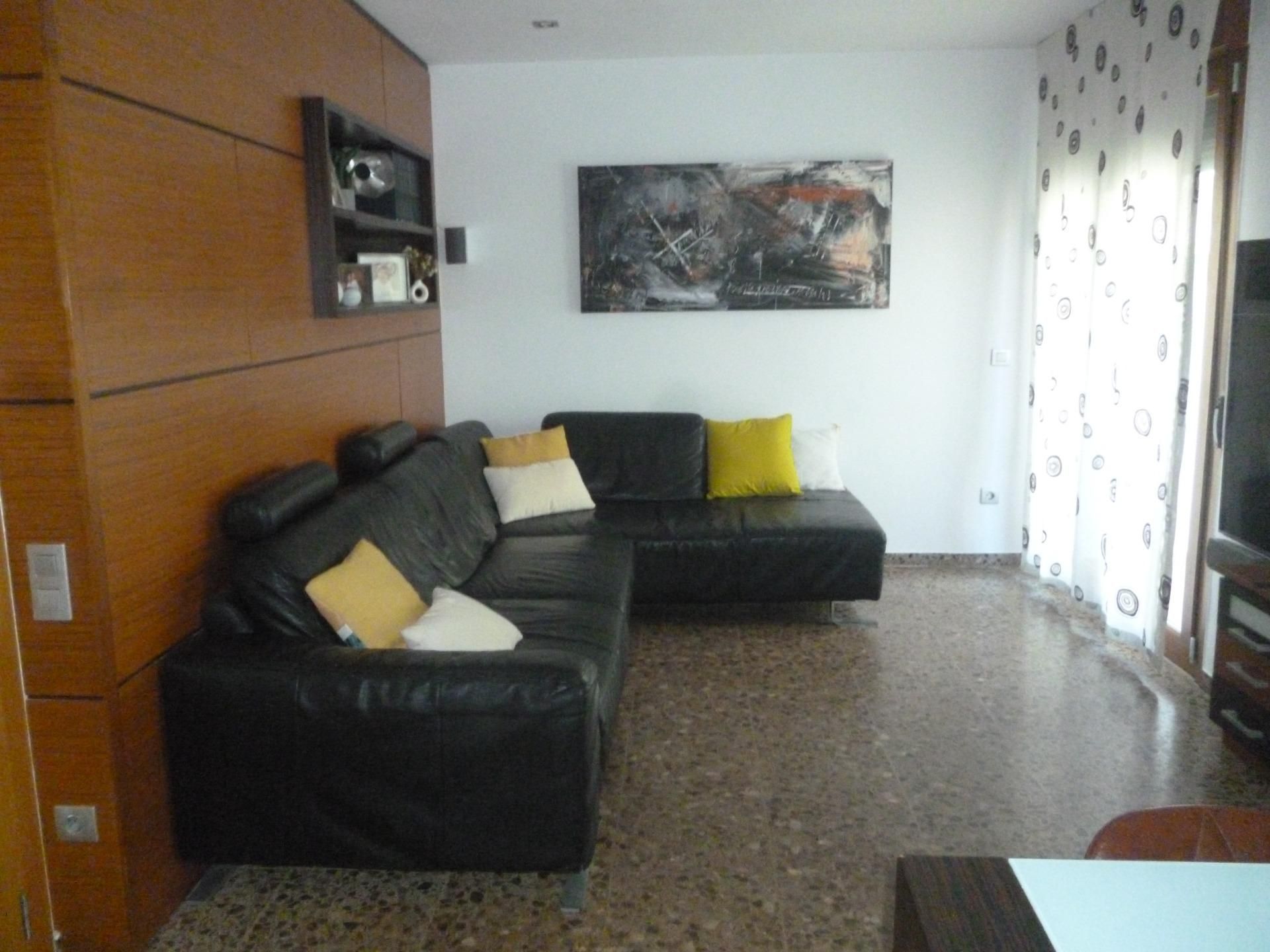 Sala d'estar de Pis en venda en Ontinyent amb Aire condicionat, Traster i Balcó