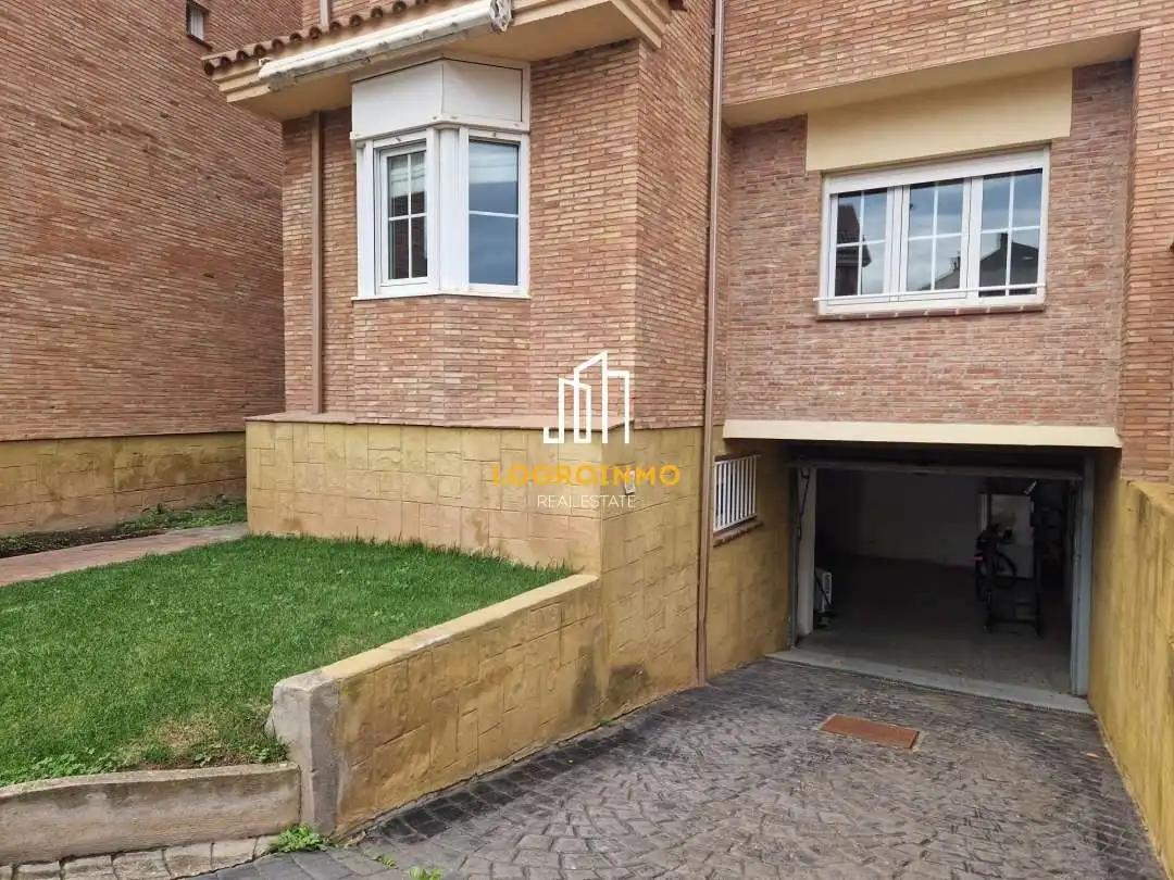 House with pool for sale in Avda. Madrid, imagen 47