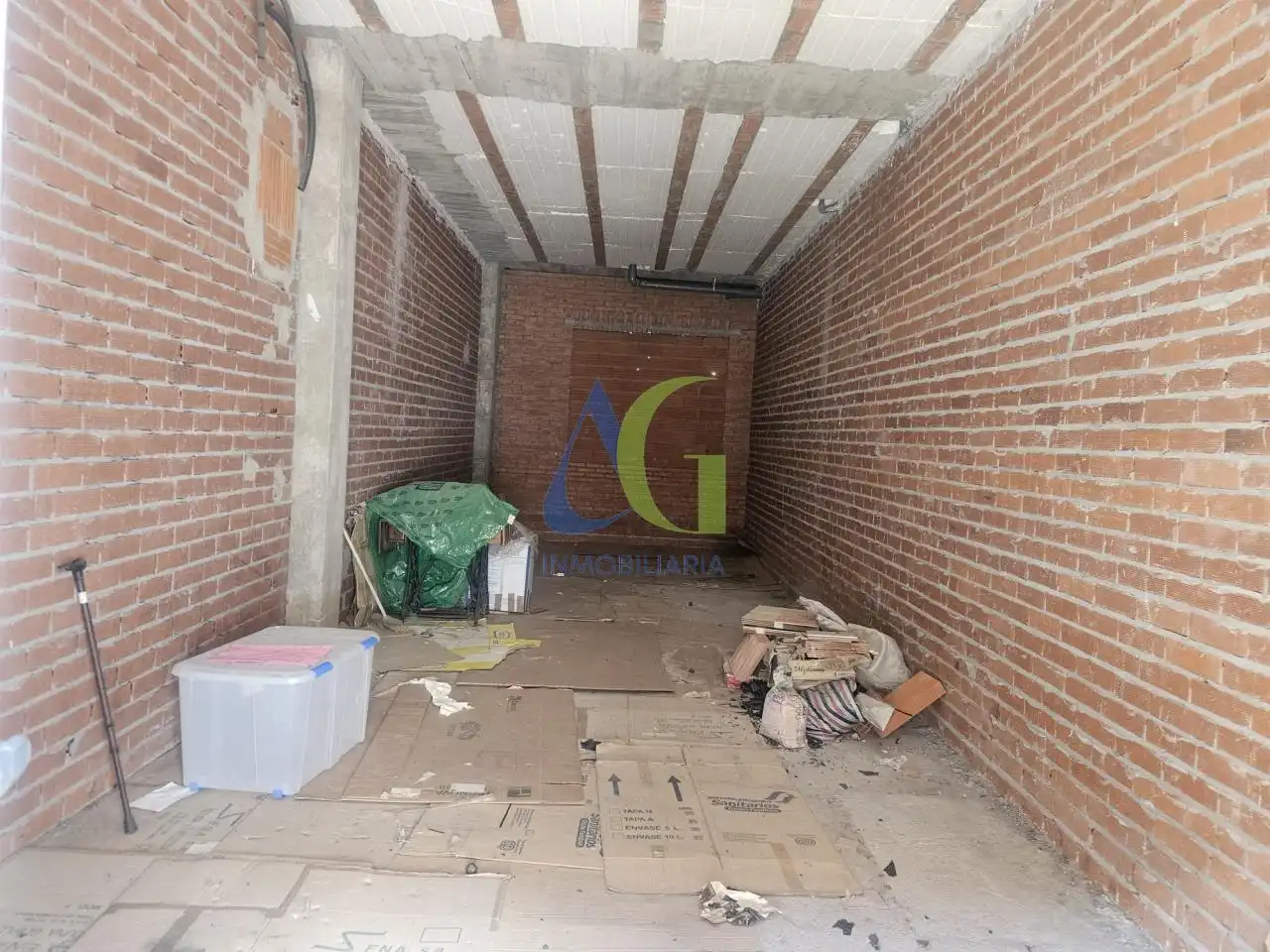 Gewerbefläche zum Verkauf in COLON