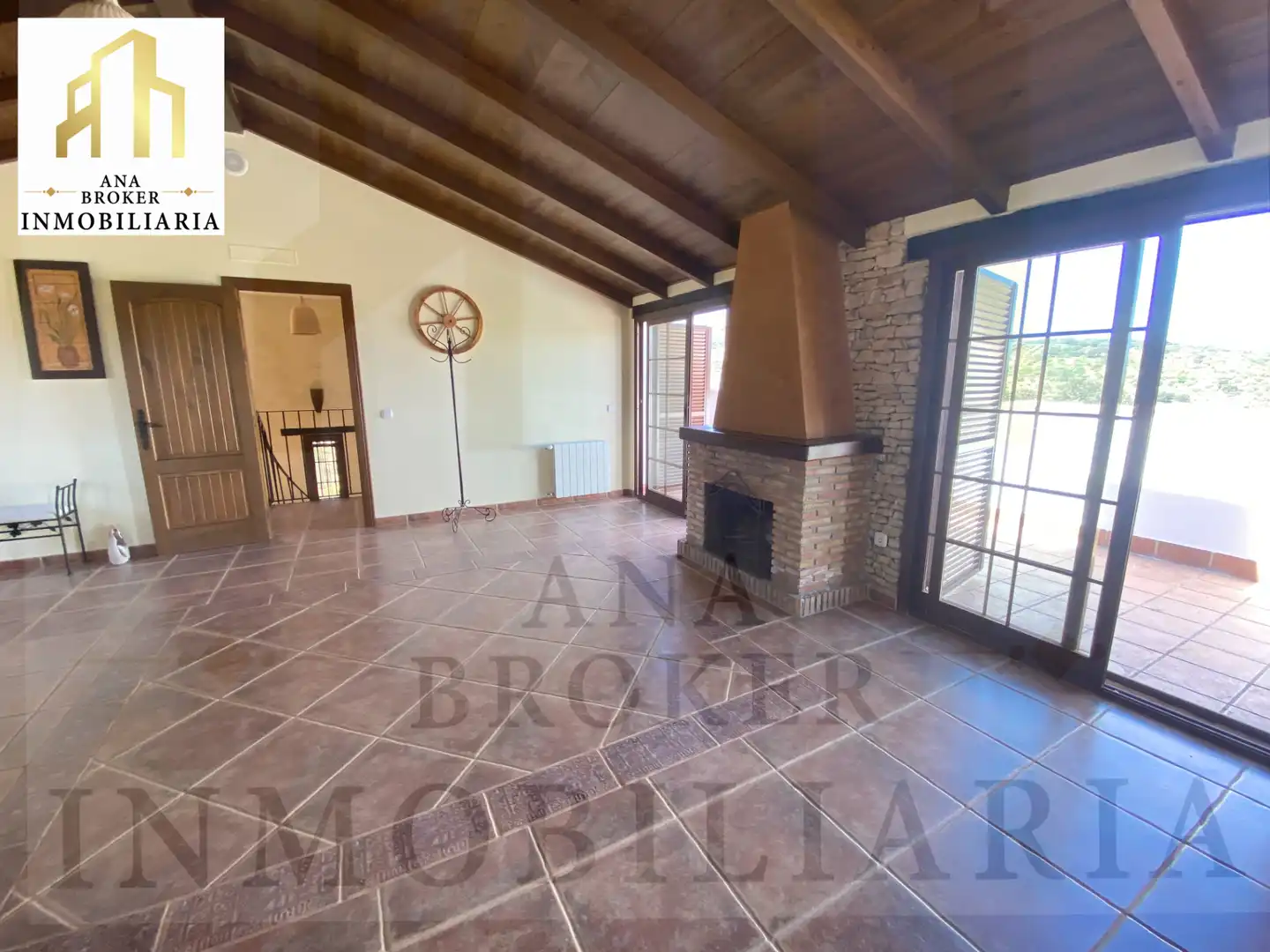 Sala de estar de Casa o chalet en venta en Ronda con Aire acondicionado, Calefacción y Jardín privado