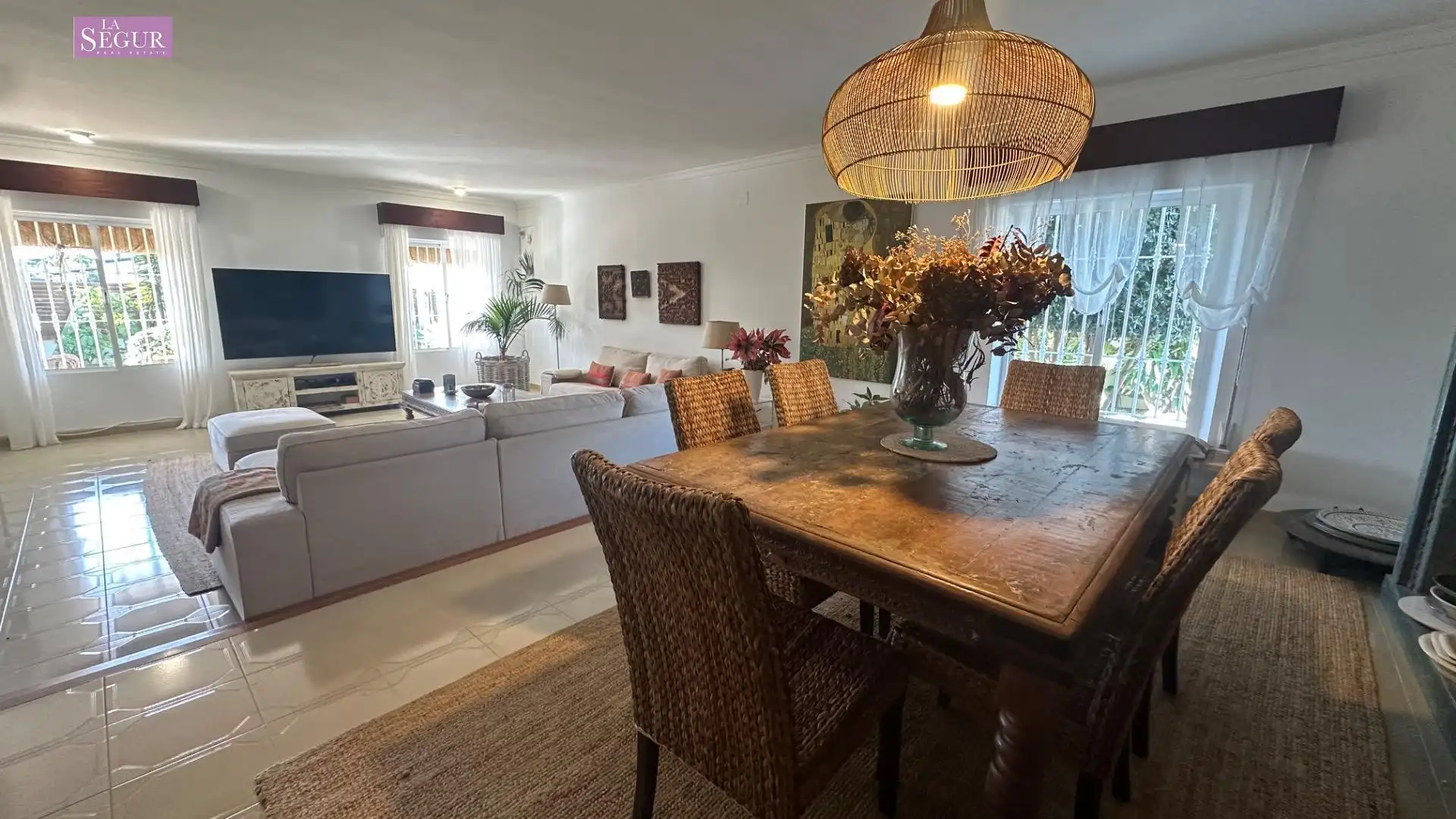 Comedor de Finca rústica en venta en Barbate con Aire acondicionado, Jardín privado y Terraza