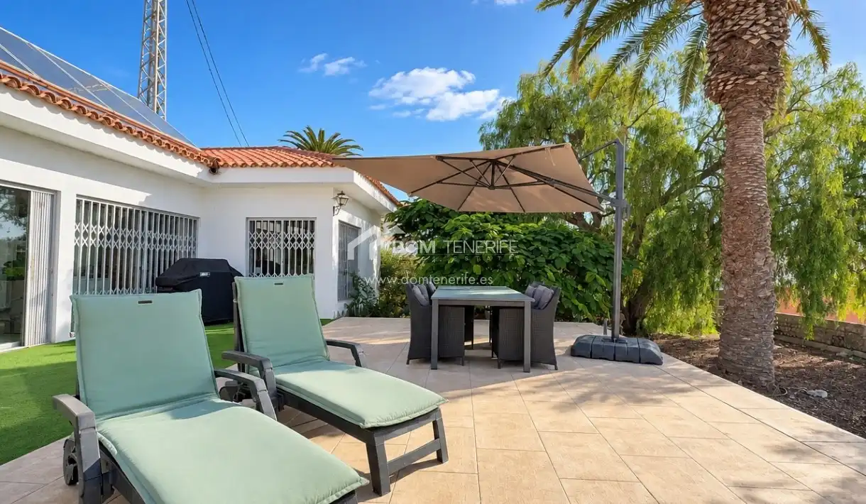 Casa con piscina en venta en Valle San Lorenzo, imagen 2