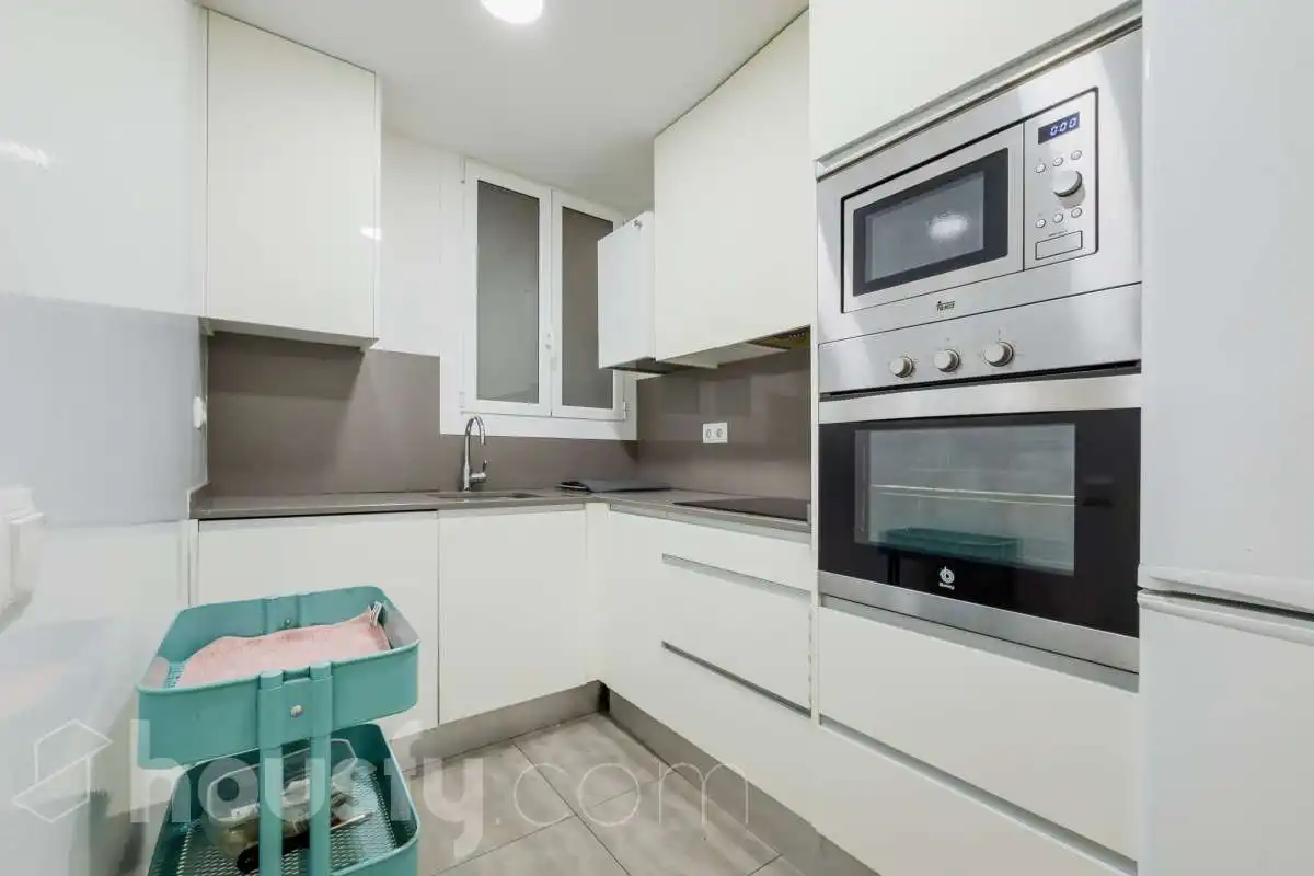Kitchen of Flat for sale in Barcelona  with Heating, Terrace and Furnished