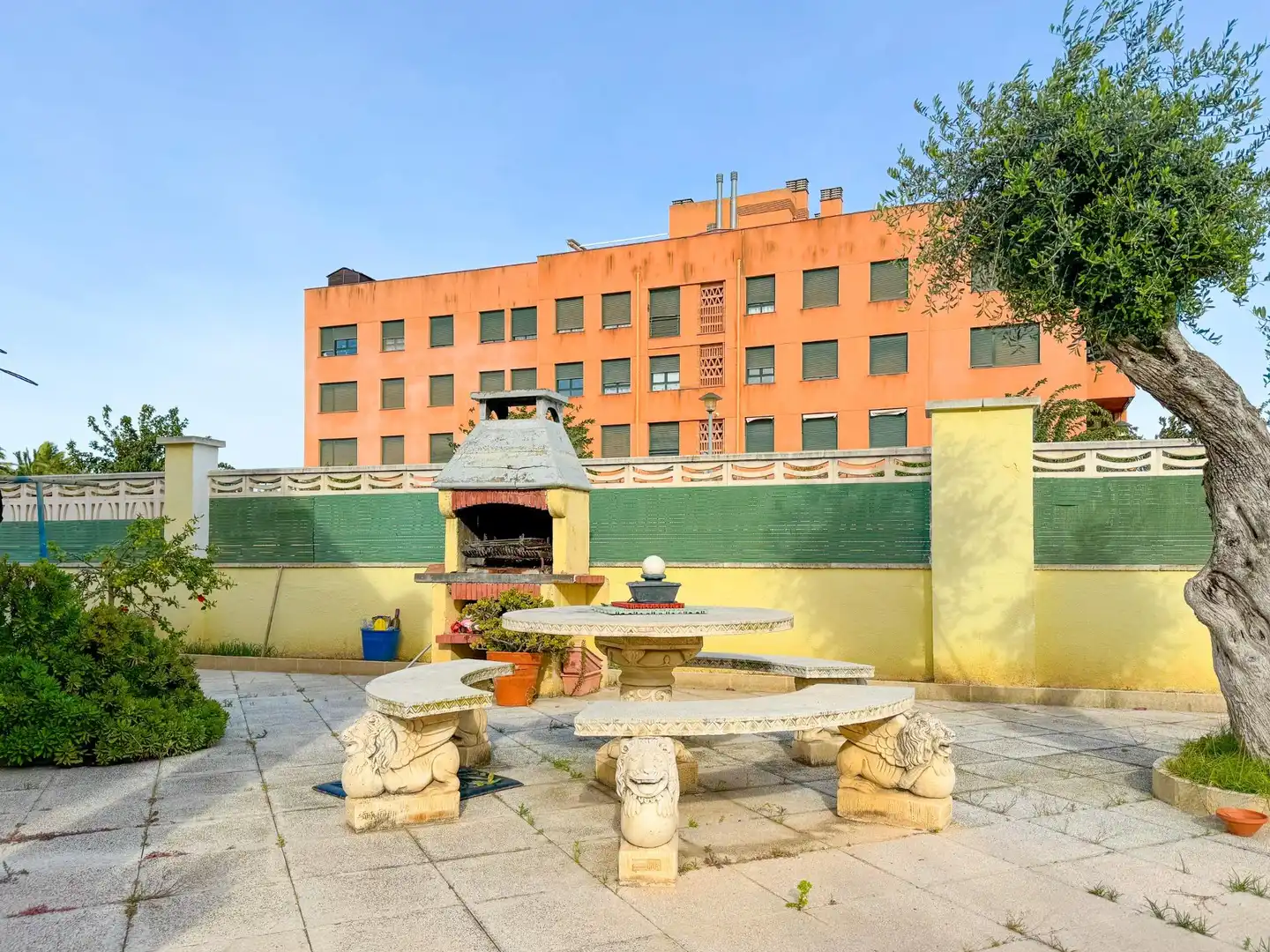 Terrace of Houses for sale in El Vendrell  with Heating, Swimming Pool and Furnished
