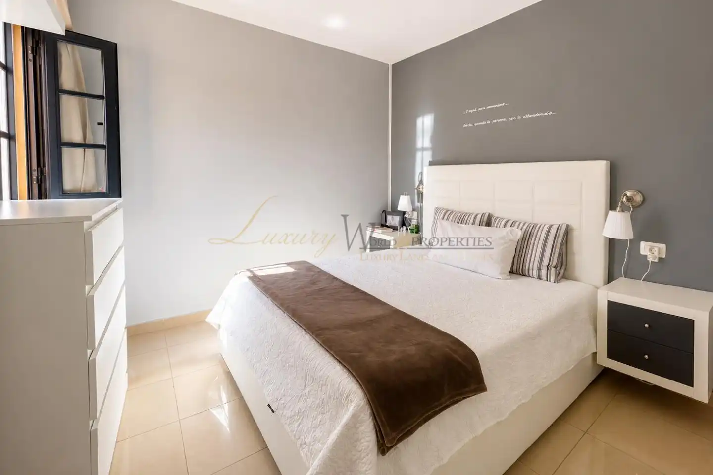 Bedroom of Flat for sale in Arona  with Terrace, Furnished and Community pool