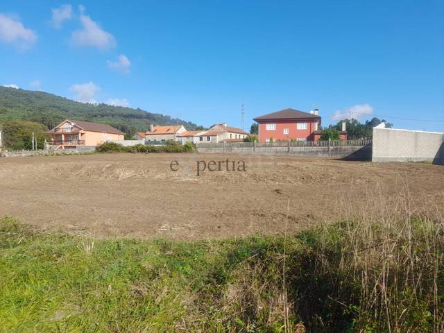 Terreno residencial en Venta en Boiro