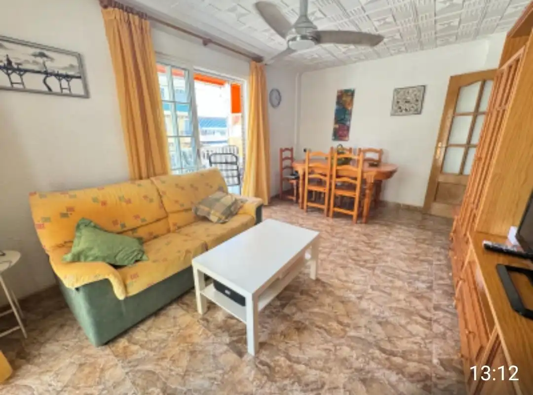Apartamento con terraza en venta en Calle de Huesca, imagen 3