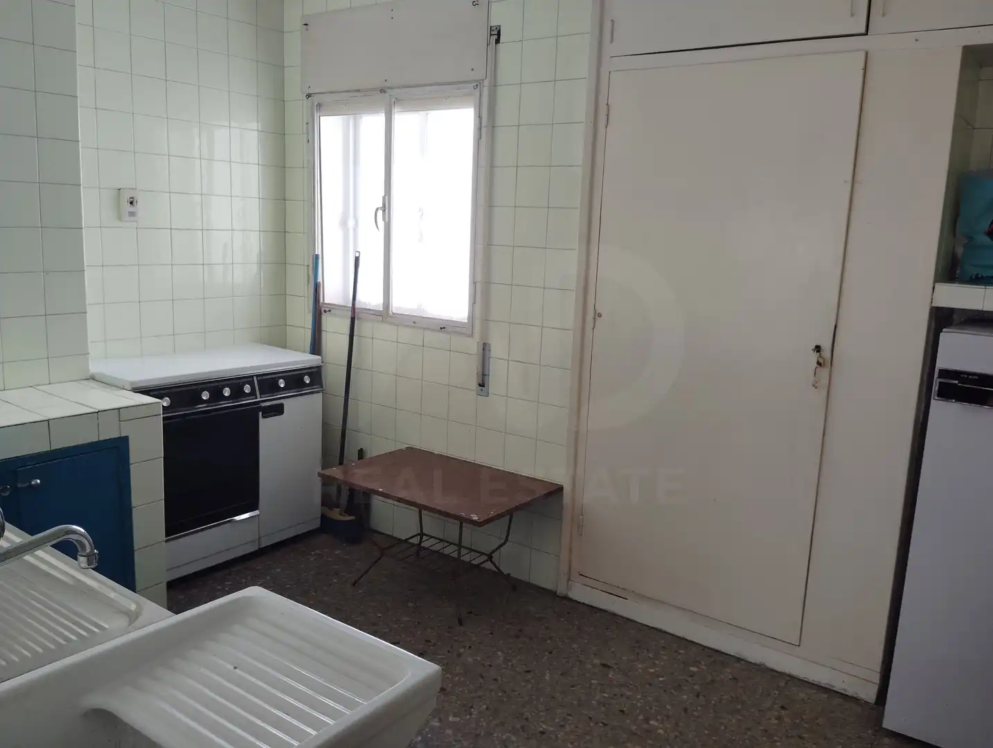 Kitchen of Flat for sale in Casco Urbano