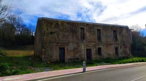 Casa con Finca en venta en Rasines.