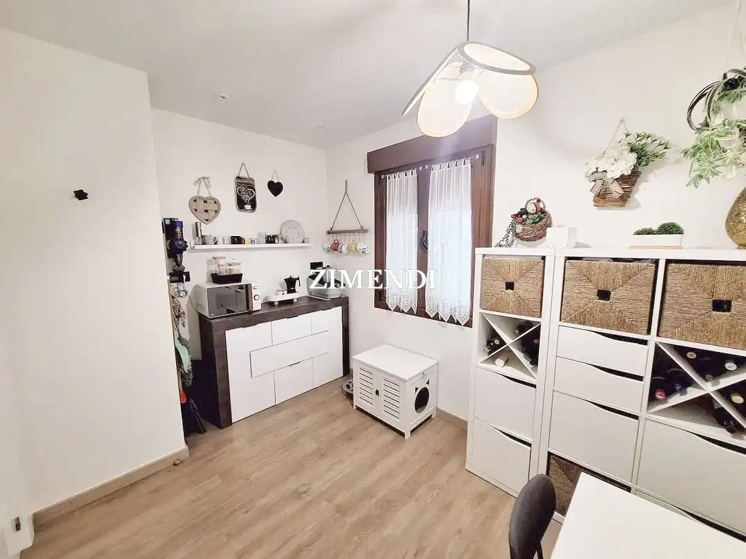 Bedroom of Flat for sale in Durango  with Heating, Storage room and Furnished