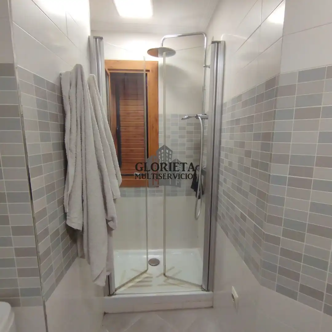 Bany de Casa o xalet en venda en Vigo  amb Calefacció, Terrassa i Traster