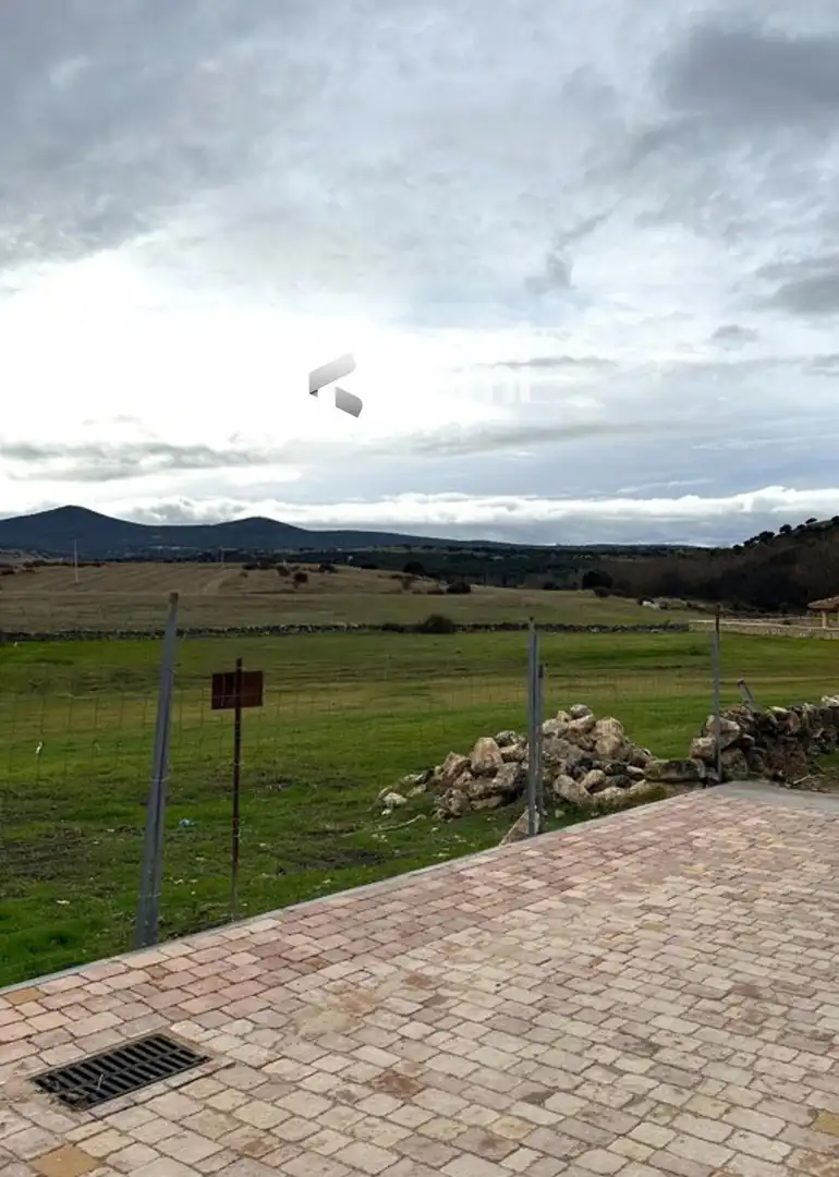 Land for sale in Valdeprados