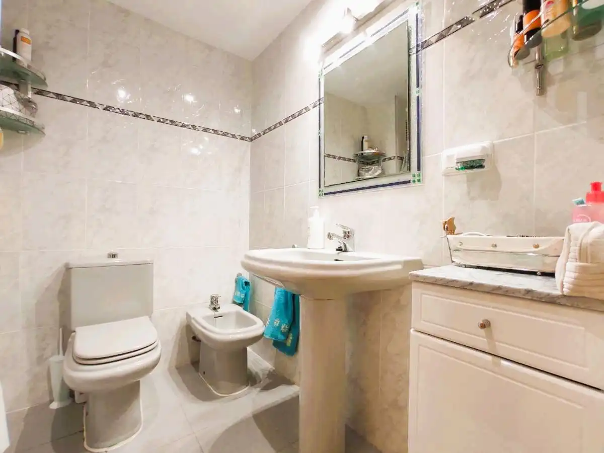 Baño de Apartamento en venta en Canet d'En Berenguer con Terraza, Amueblado y Piscina comunitaria