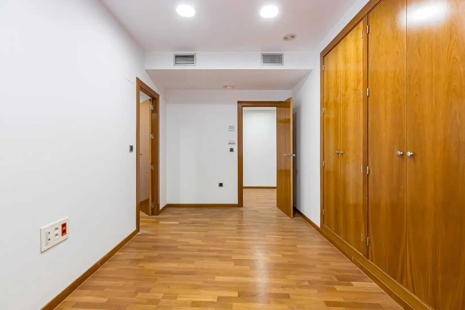 Flat for sale in Murcia  with Air Conditioner and Heating
